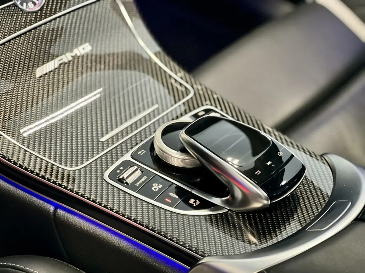 63 AMG S | Full | Keramische Remmen | 360 Camera | Schaalstoelen | HUD | Dodehoek |