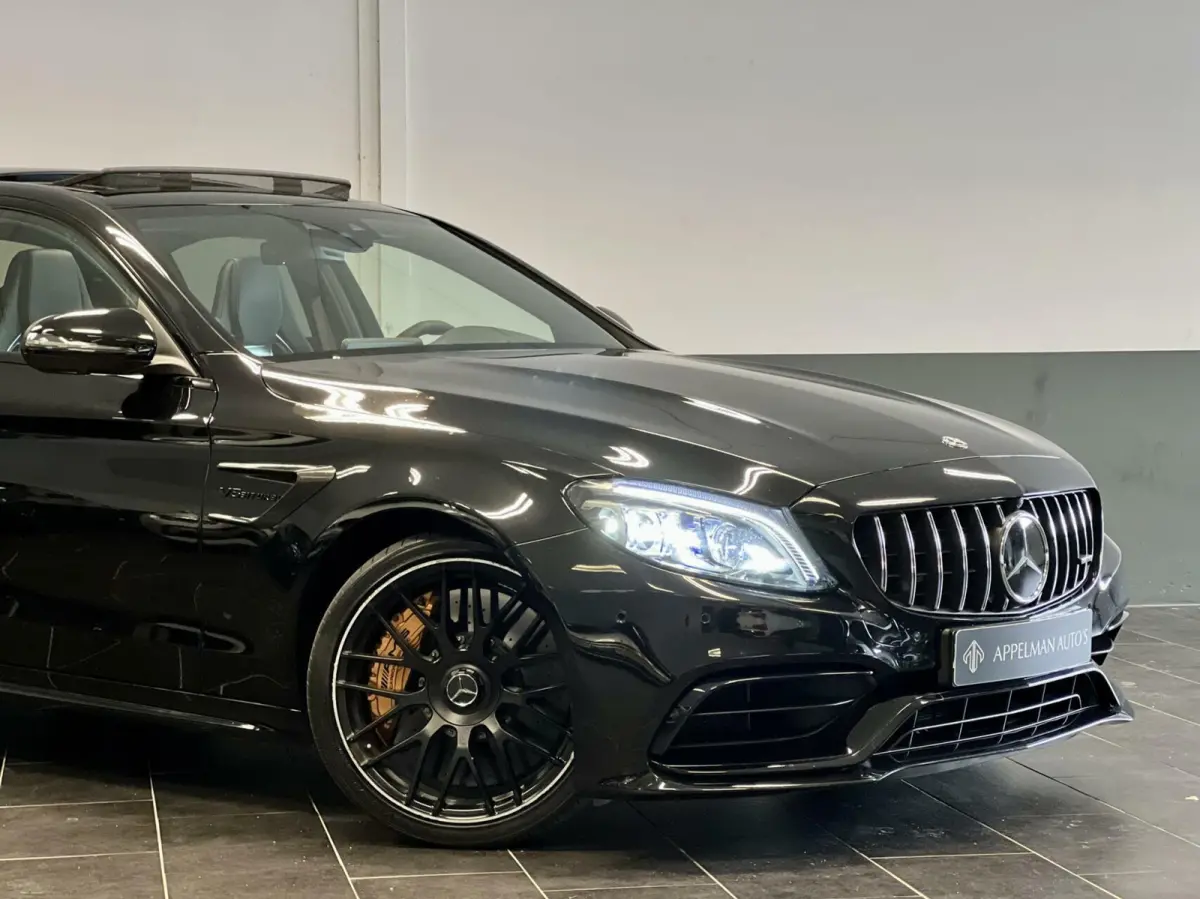 63 AMG S | Full | Keramische Remmen | 360 Camera | Schaalstoelen | HUD | Dodehoek |