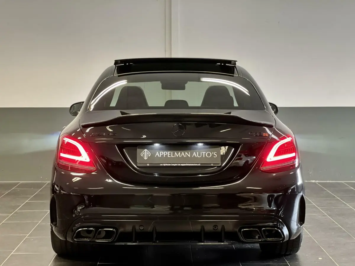 63 AMG S | Full | Keramische Remmen | 360 Camera | Schaalstoelen | HUD | Dodehoek |