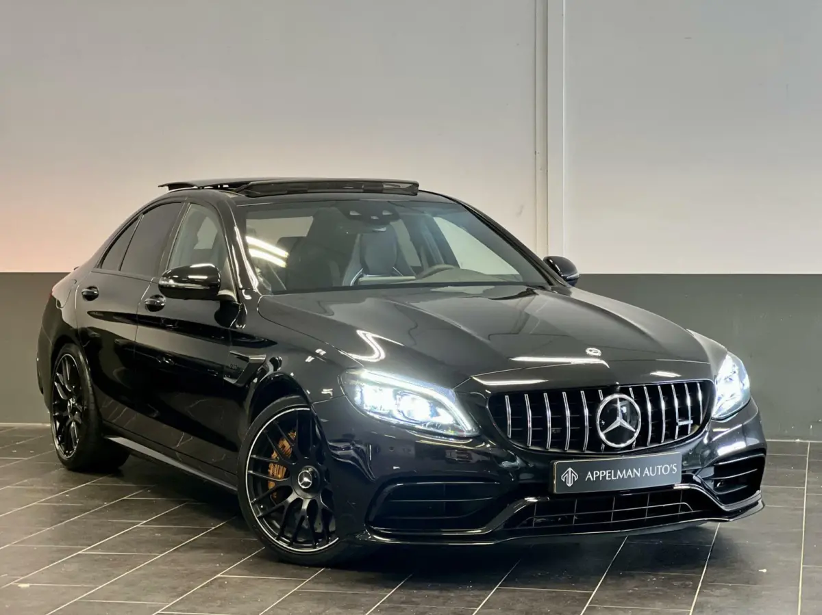 63 AMG S | Full | Keramische Remmen | 360 Camera | Schaalstoelen | HUD | Dodehoek |