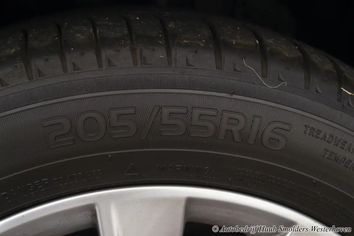 - 1.0 EcoTSI 85kW Style DSG (automaat)