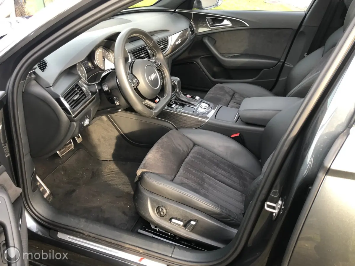 V8T, Luchtvering/Virtual-Cockpit/Panoramadak