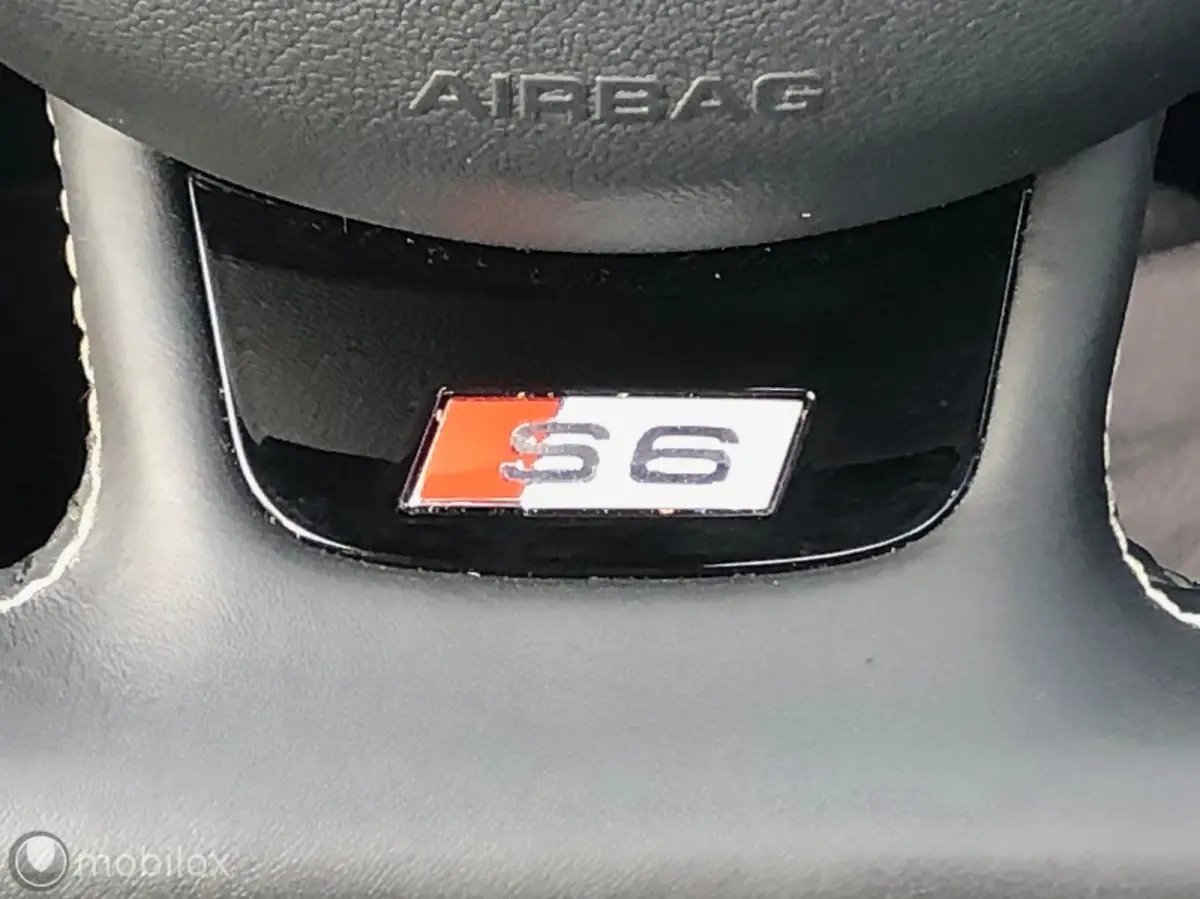 V8T, Luchtvering/Virtual-Cockpit/Panoramadak
