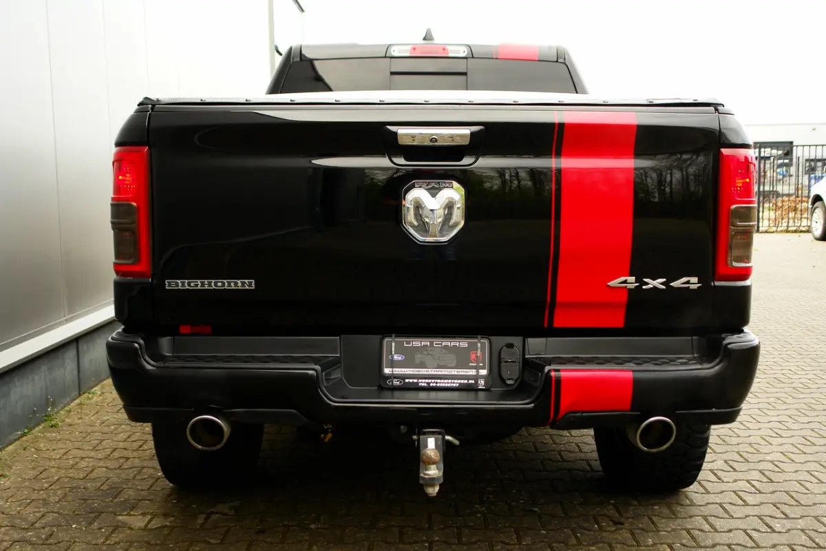 DODGE 1500 5.7 V8 Black Edition