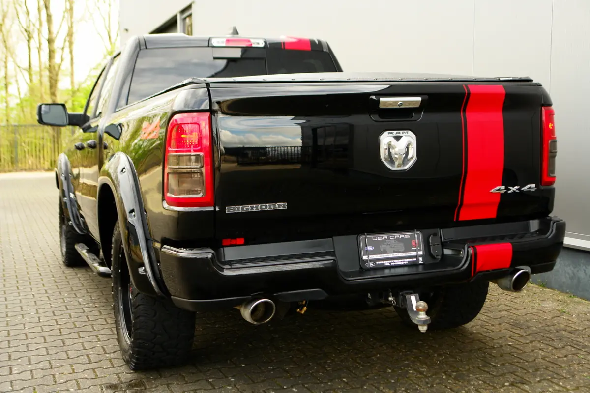 DODGE 1500 5.7 V8 Black Edition