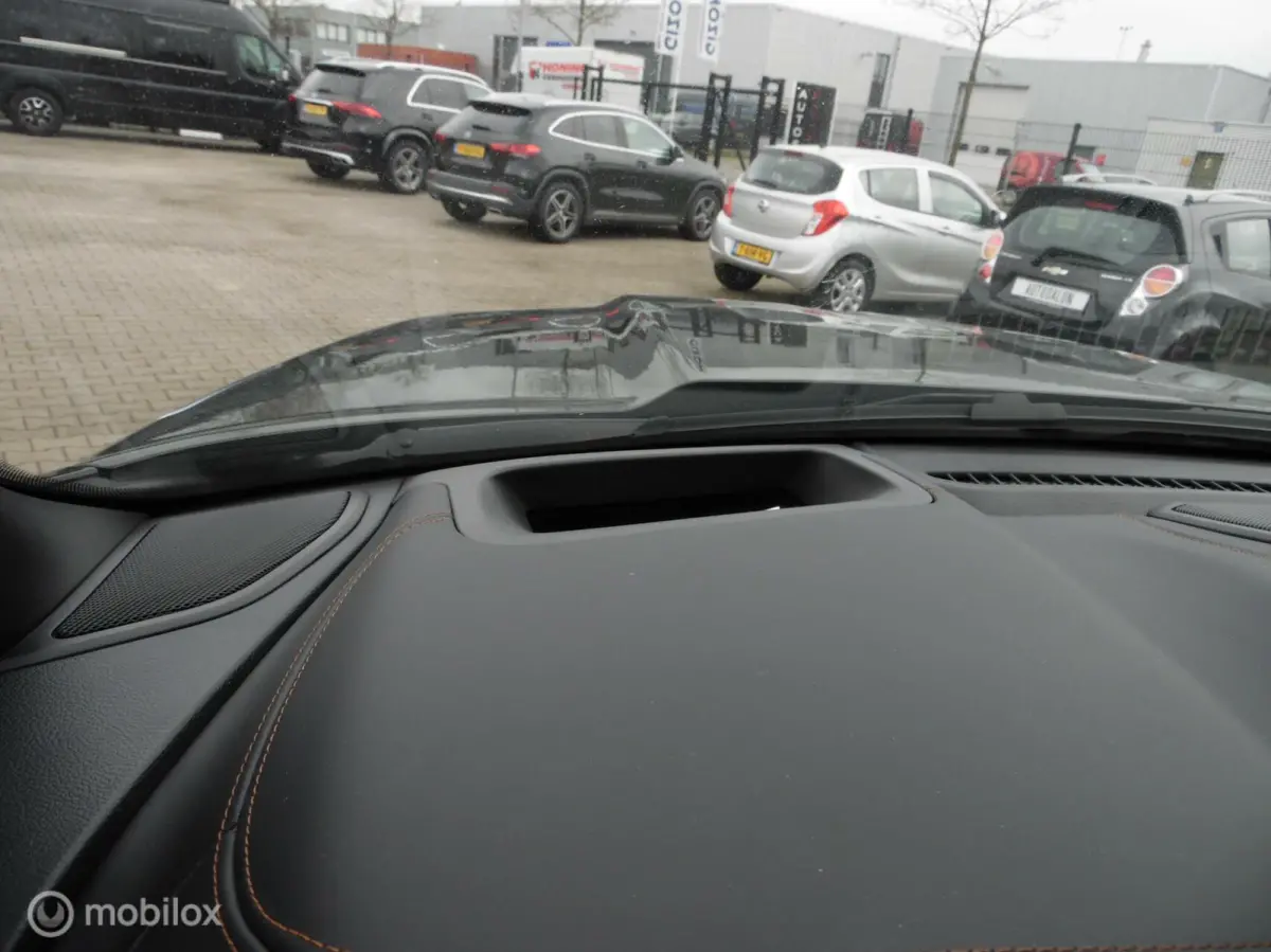1500 4X4 5.7 V8 4x4 Crew Cab Long Horn Full Options