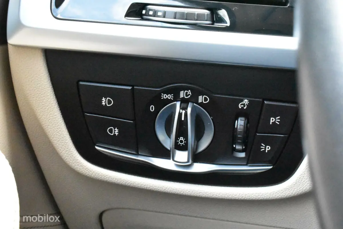 xDrive20i High Exe 2019 1e Eignr! Leder Navi LED Sportstoelen Stoelverwarming Trekhaak
