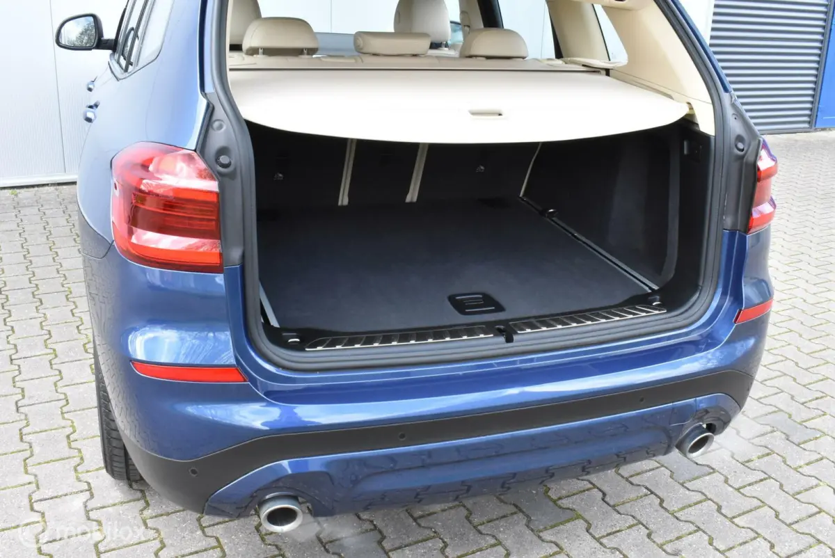 xDrive20i High Exe 2019 1e Eignr! Leder Navi LED Sportstoelen Stoelverwarming Trekhaak