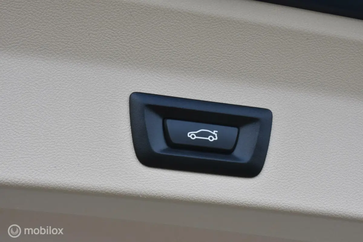xDrive20i High Exe 2019 1e Eignr! Leder Navi LED Sportstoelen Stoelverwarming Trekhaak