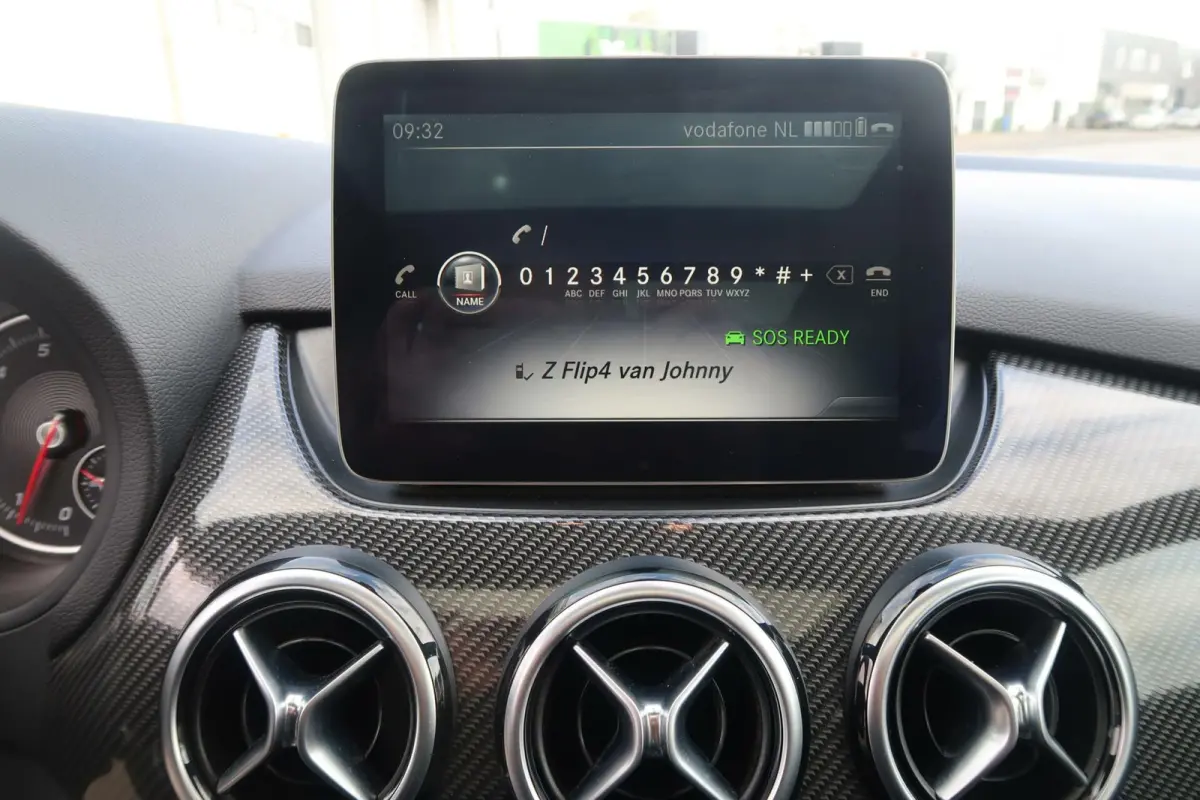 180 AMG|PANORAMADAK|FACELIFT|NAVIGATIE|BLUETOOTH|XENON-LED|DEALER ONDERHOUDEN