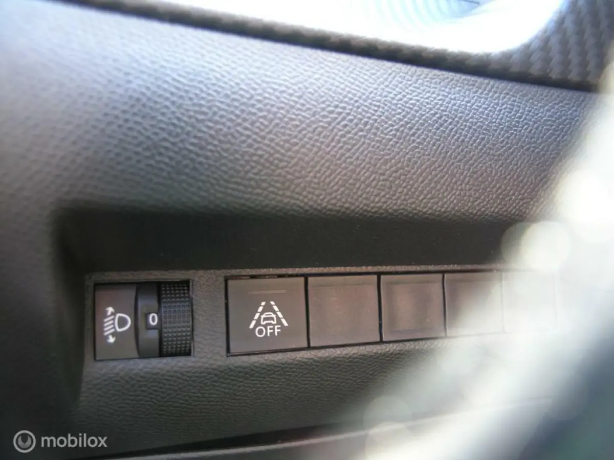 1.2 PureTech Active Led/Lane-Assist/Navi/NAP/PDC