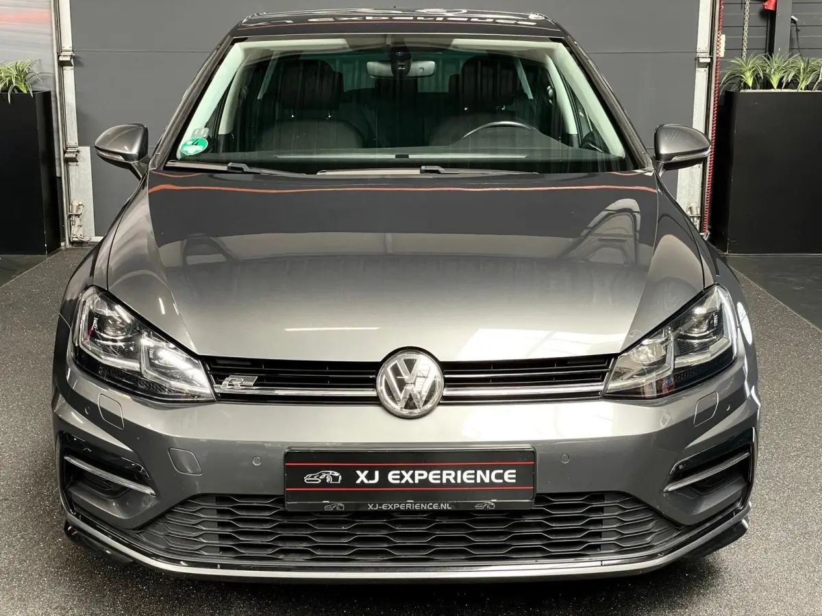 7.5 FACELIFT 1.5 TSI 150PK R-LINE Highline NAVI MATRIX LED