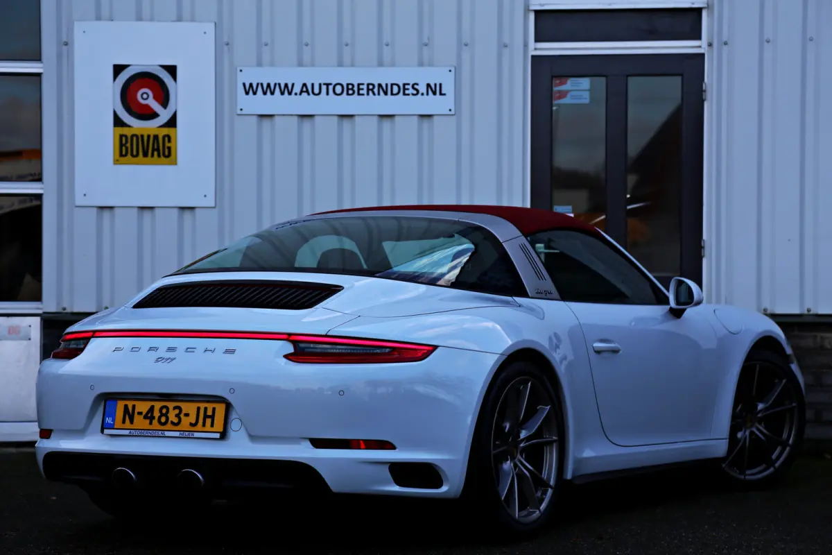 3.0 Targa 4 370PK Aut. 991.2 *Perfect Porsche Onderh.*Sportuitlaat/ACC/Bose/Stoelverw./Stuurwielverw./Camera/LED/Bi-Xenon/20 inch LM*