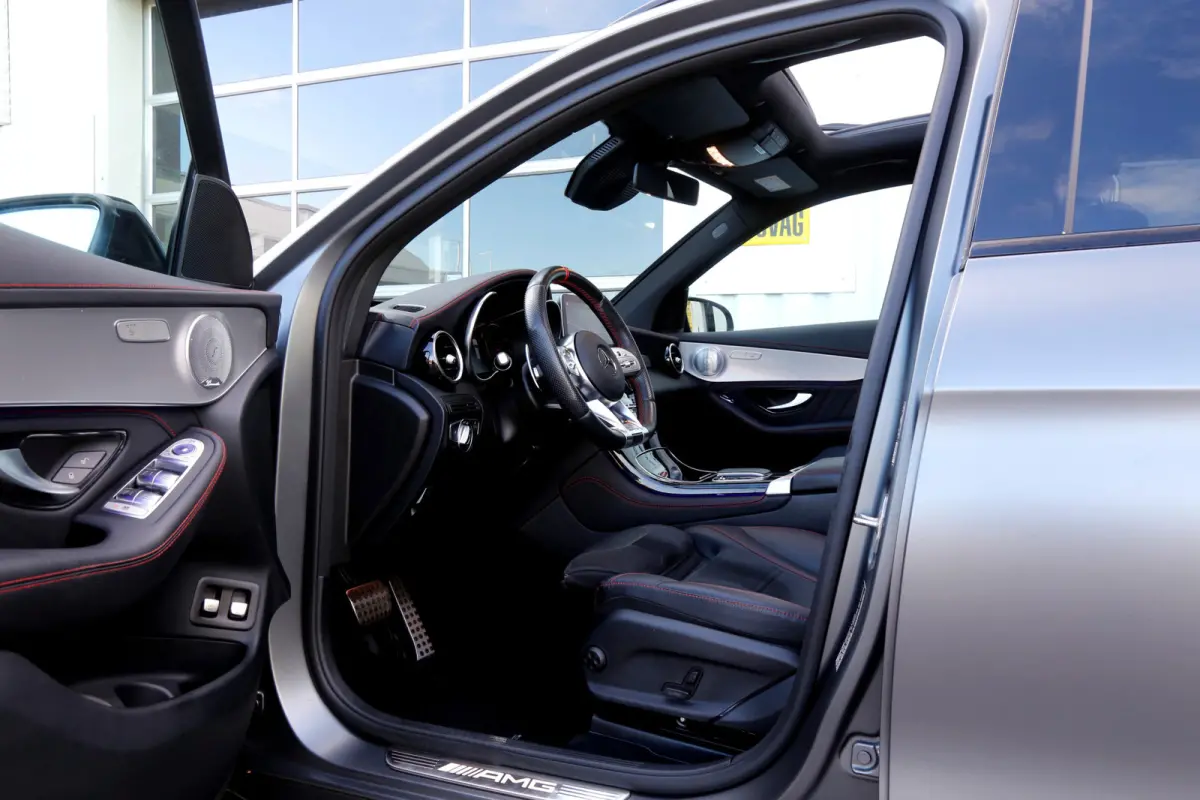 43 AMG 390PK 4MATIC 9-G Aut.*Designo Selenitgrau Mango!*Incl. BTW*Nieuw Model*Perfect MB Onderh.*Night Pakket/Pano/Sfeerverl./Matrix LED/Elek. Trekhaak/Burmester/Apple Carplay-Android/HUD/MB