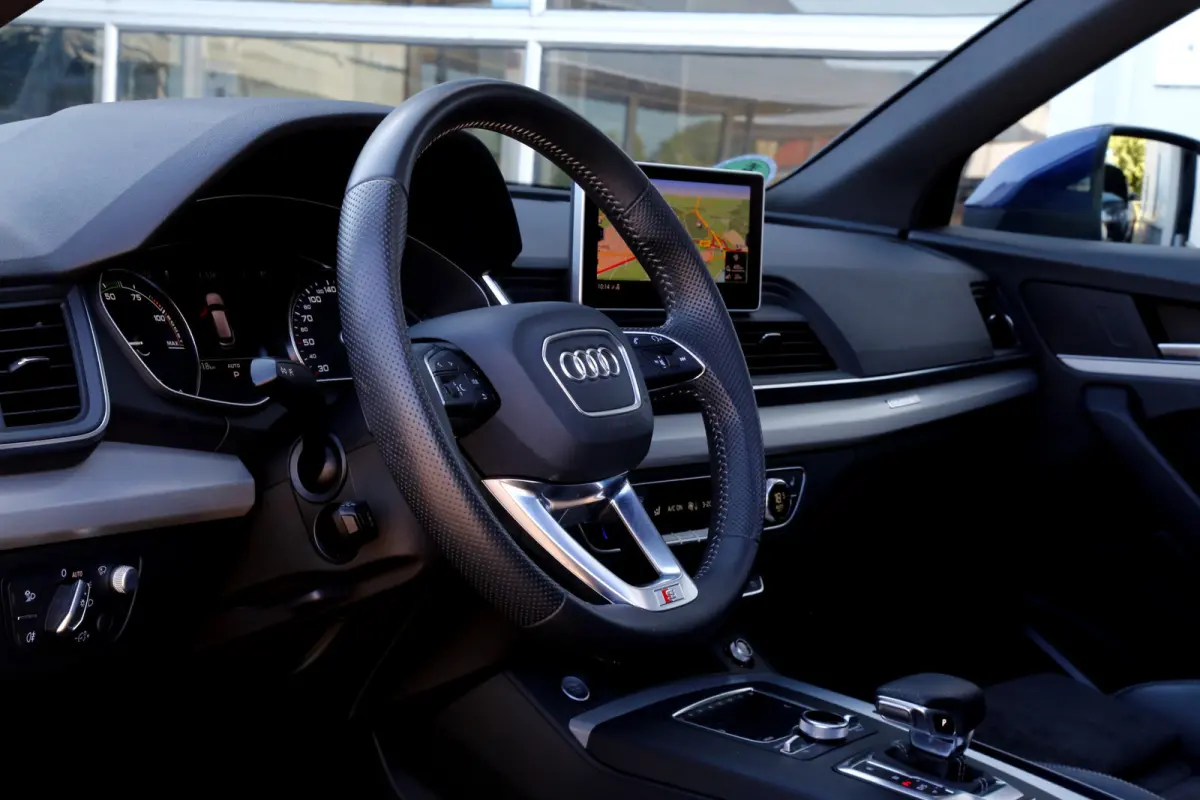 55 TFSI e 367PK Plug in S-Line Quattro Competition*Perfect Audi Onderh.*BTW*1ste Eig!*Luchtvering/Panodak/Head-Up/Elek. Trekhaak/Keyless Entry+Go/S-Line Sportstoelen/Stoelverw./LED/DAB/19 in