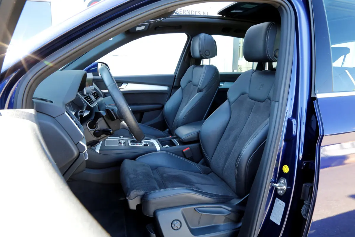55 TFSI e 367PK Plug in S-Line Quattro Competition*Perfect Audi Onderh.*BTW*1ste Eig!*Luchtvering/Panodak/Head-Up/Elek. Trekhaak/Keyless Entry+Go/S-Line Sportstoelen/Stoelverw./LED/DAB/19 in