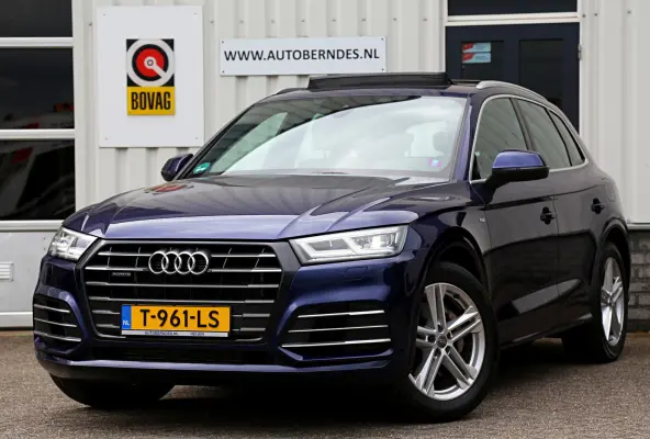 55 TFSI e 367PK Plug in S-Line Quattro Competition*Perfect Audi Onderh.*BTW*1ste Eig!*Luchtvering/Panodak/Head-Up/Elek. Trekhaak/Keyless Entry+Go/S-Line Sportstoelen/Stoelverw./LED/DAB/19 in