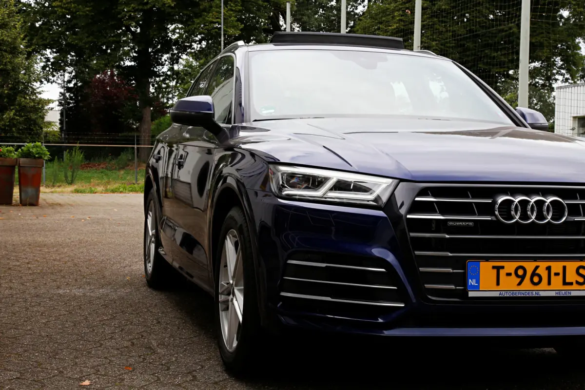 55 TFSI e 367PK Plug in S-Line Quattro Competition*Perfect Audi Onderh.*BTW*1ste Eig!*Luchtvering/Panodak/Head-Up/Elek. Trekhaak/Keyless Entry+Go/S-Line Sportstoelen/Stoelverw./LED/DAB/19 in