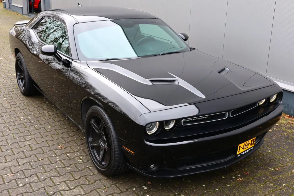 DODGE R/T 5.7 V8 HEMI