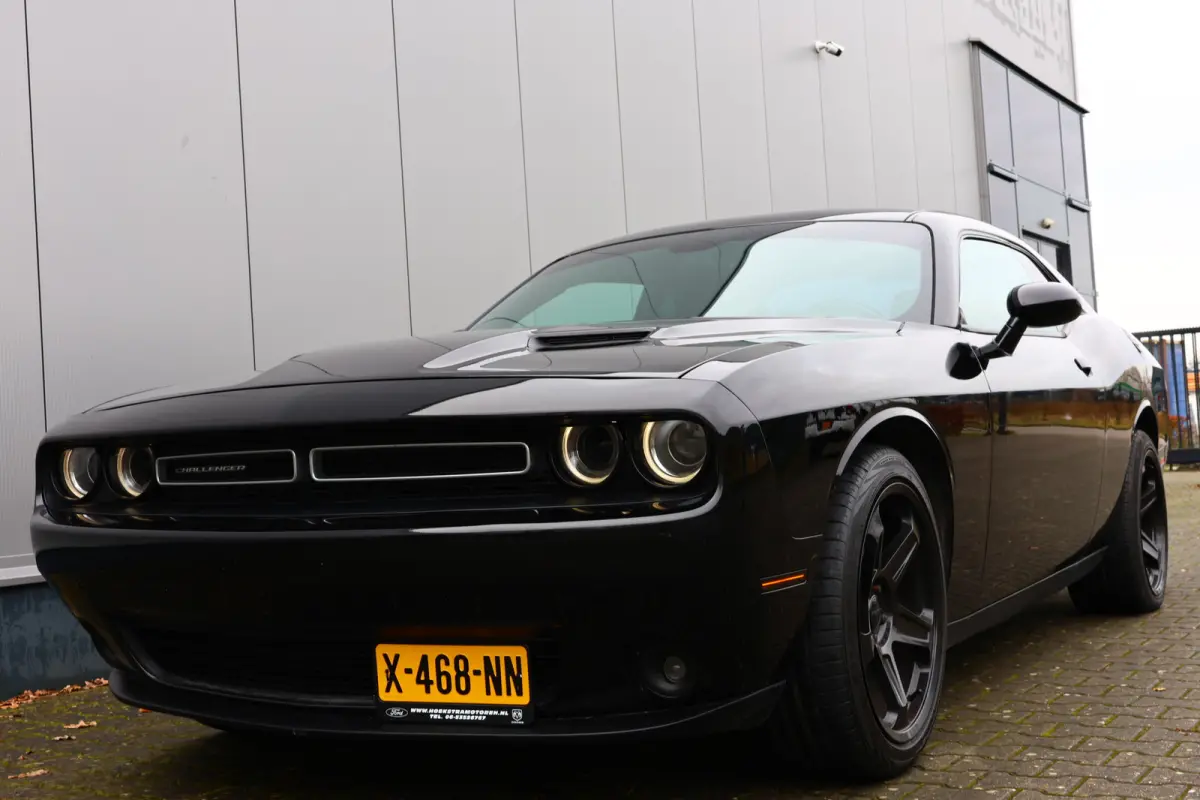DODGE R/T 5.7 V8 HEMI