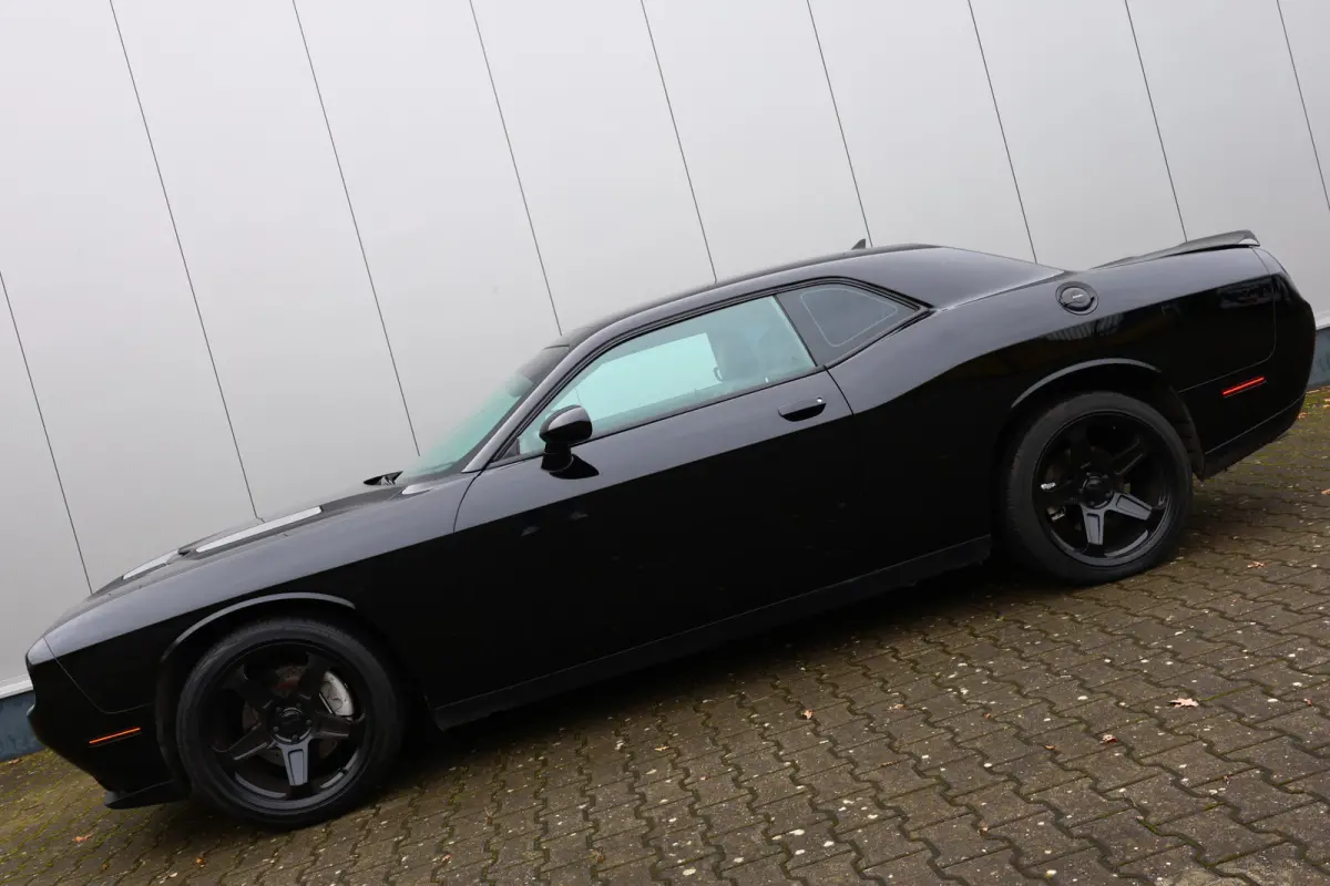 DODGE R/T 5.7 V8 HEMI