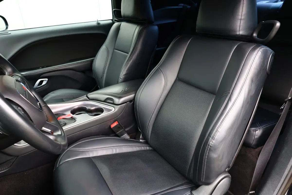DODGE R/T 5.7 V8 HEMI