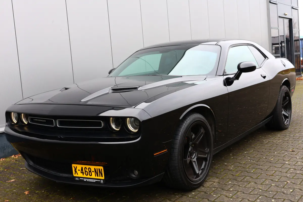 DODGE R/T 5.7 V8 HEMI