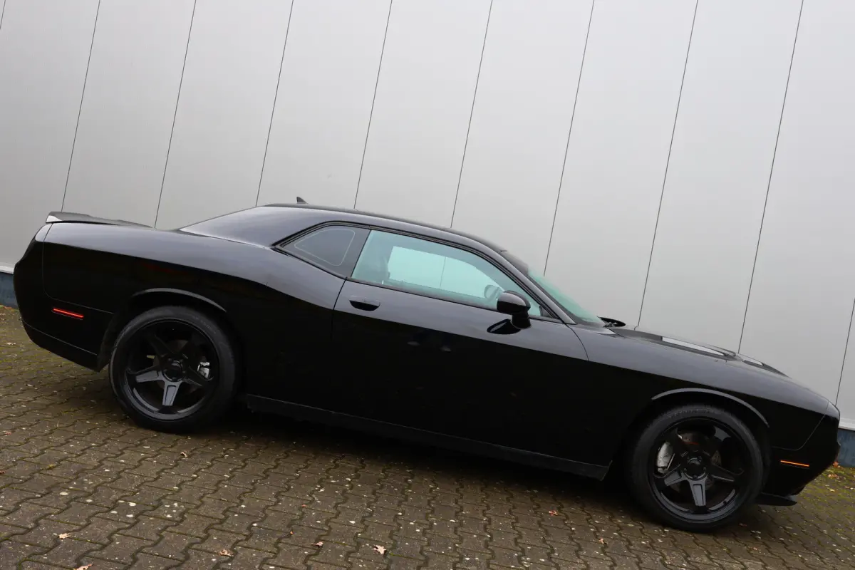 DODGE R/T 5.7 V8 HEMI