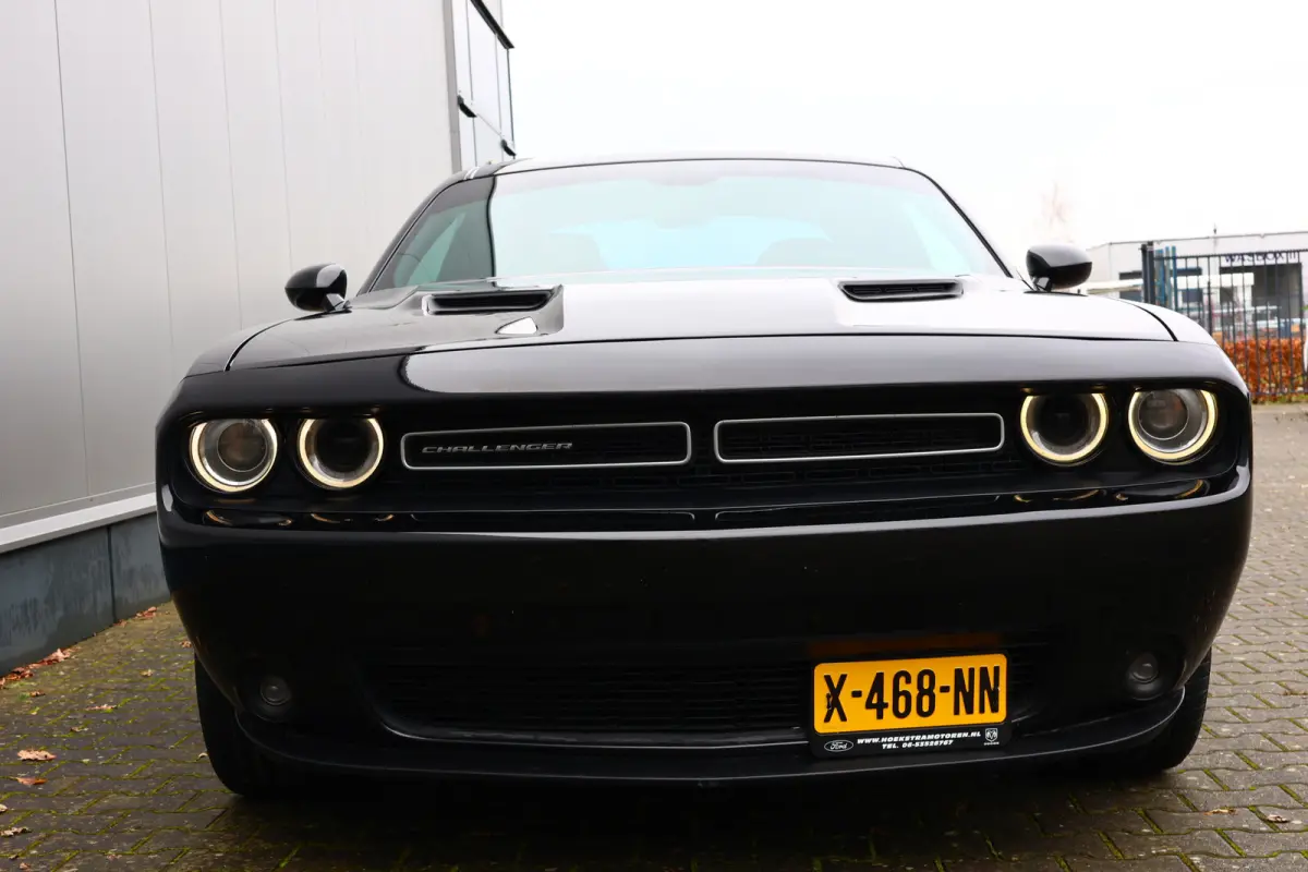 DODGE R/T 5.7 V8 HEMI