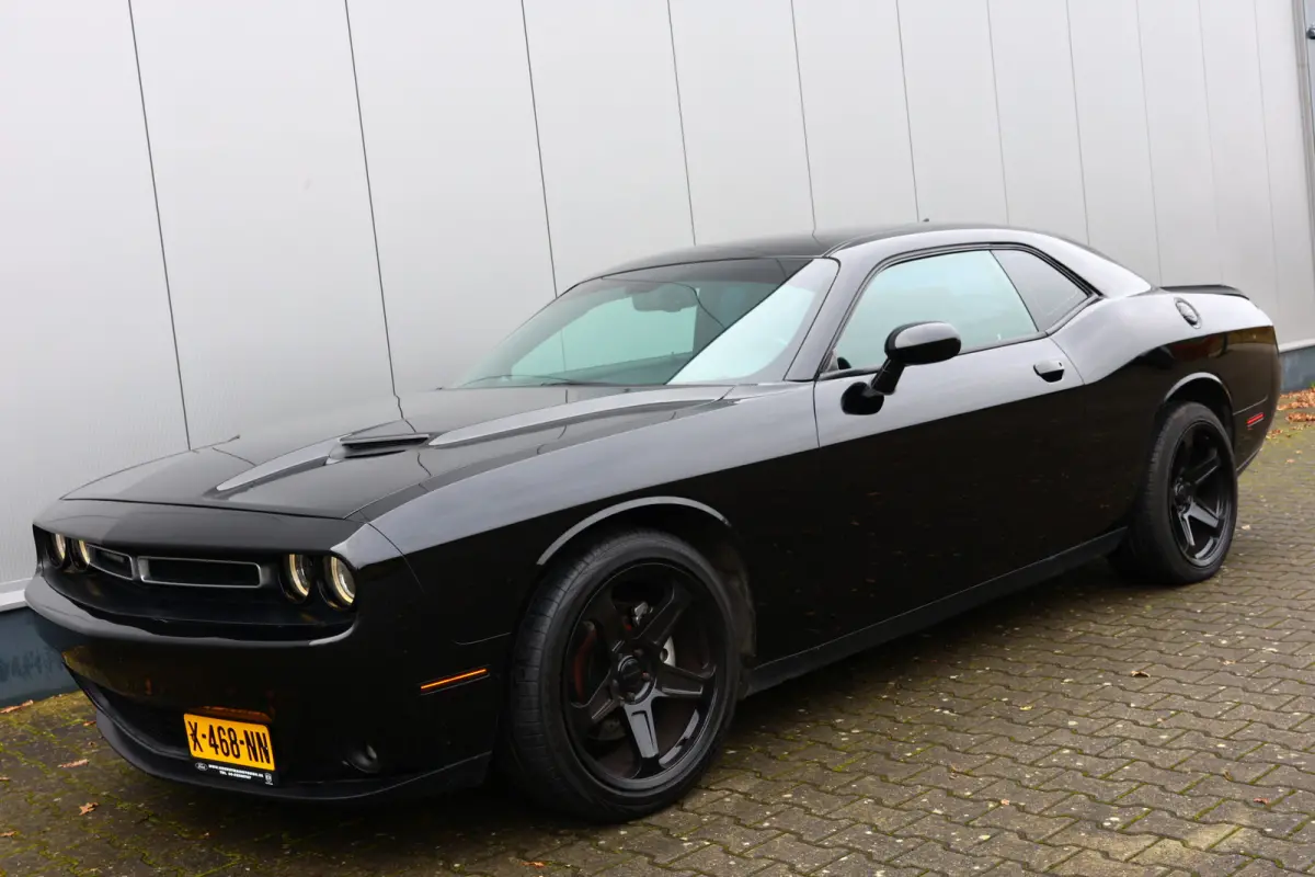 DODGE R/T 5.7 V8 HEMI