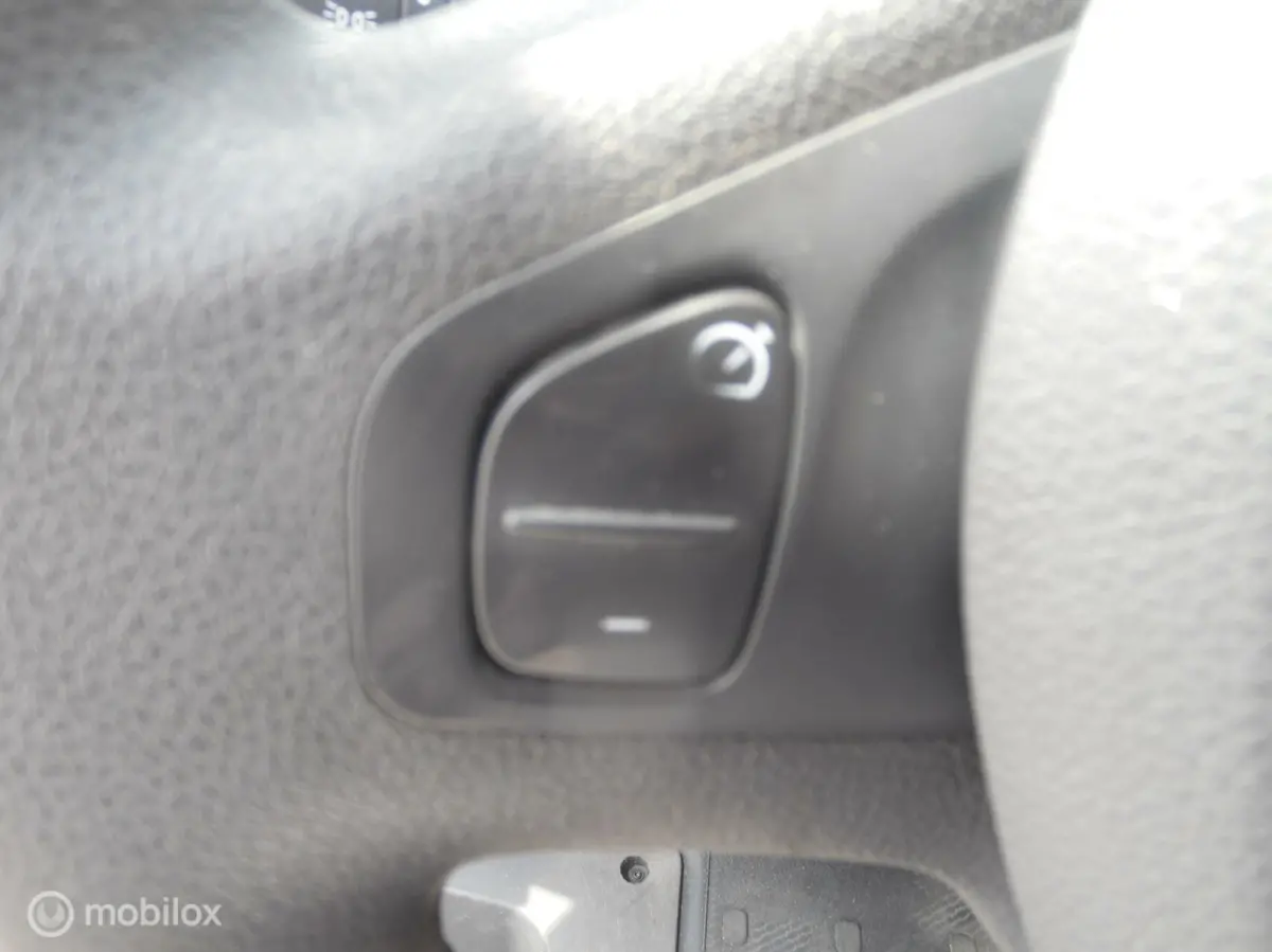 bestel 1.6 dCi T29 L2H1 DC/CLIMATECONTROL/CRUISECONTROL/NAVIGATIE