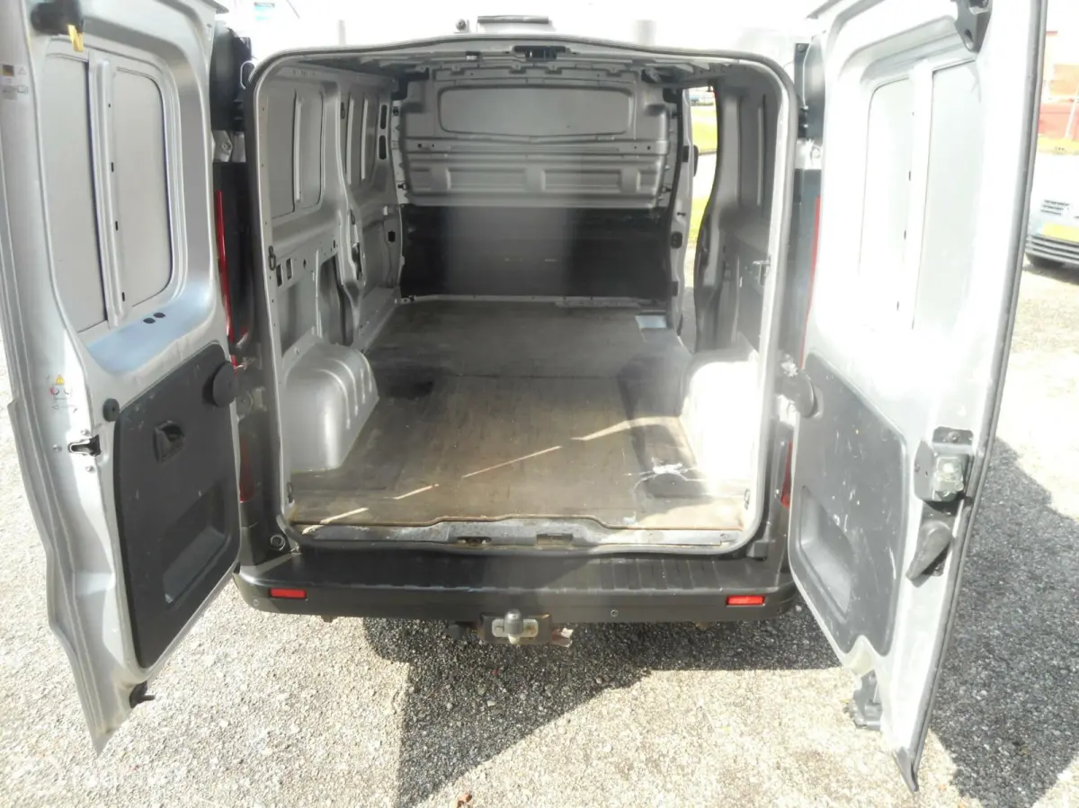 bestel 1.6 dCi T29 L2H1/AIRCO/CRUISECONTROL