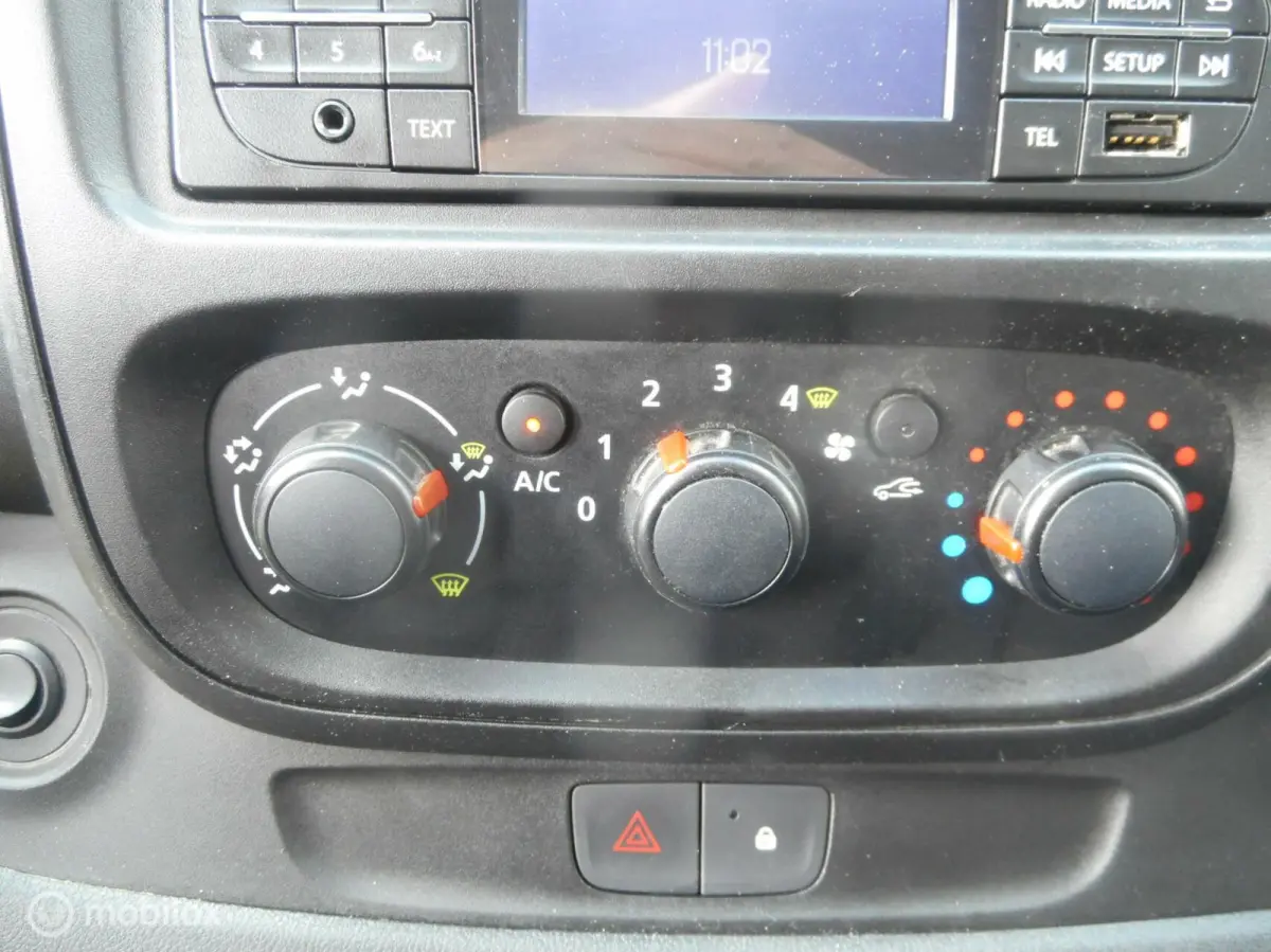bestel 1.6 dCi T29 L2H1/AIRCO/CRUISECONTROL
