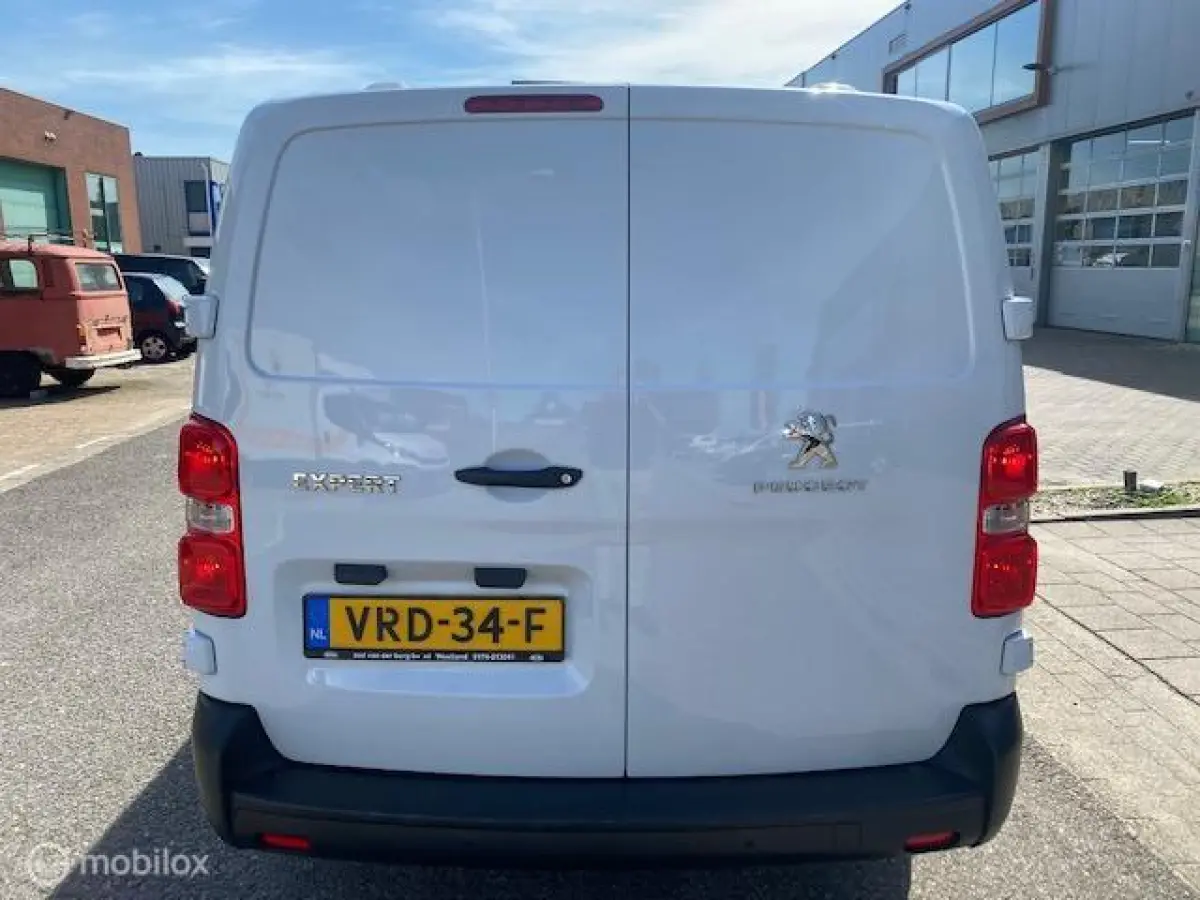 Bestel 1.5 BlueHDI L3 Long Airco , Cruise controle , Bleutooth Carkit , Trekhaak , 2 achter deuren , Rechter schuifdeur ,