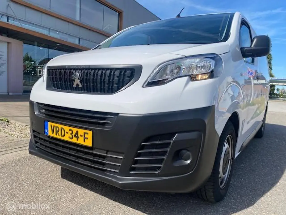 Bestel 1.5 BlueHDI L3 Long Airco , Cruise controle , Bleutooth Carkit , Trekhaak , 2 achter deuren , Rechter schuifdeur ,