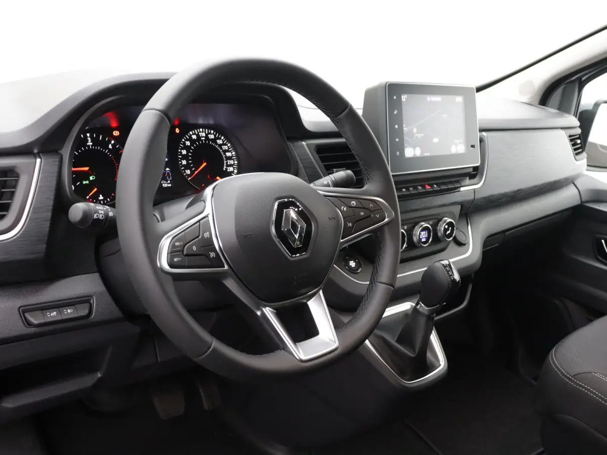 170PK L2H1 | 2 SCHUIFDEUREN | Luxe | DC DUBBEL CABINE BLACK EDITION | FULL OPTION | NAVIGATIE | CAMERA | KEYLESS | PARKEERSENSOREN