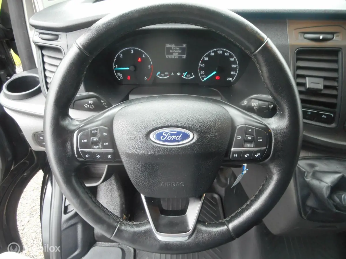 300 2.0 TDCI L1H1 Trend