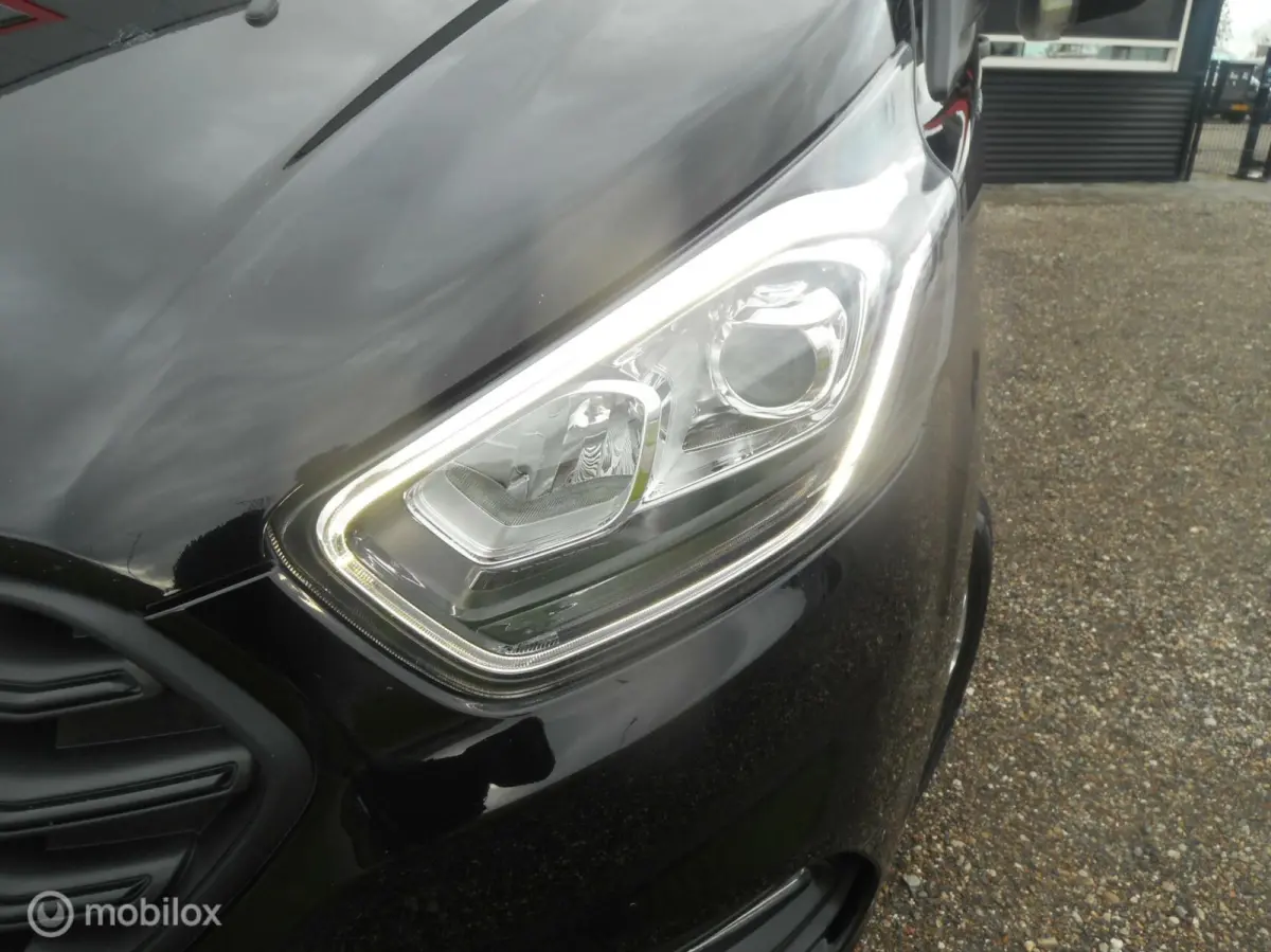 300 2.0 TDCI L1H1 Trend