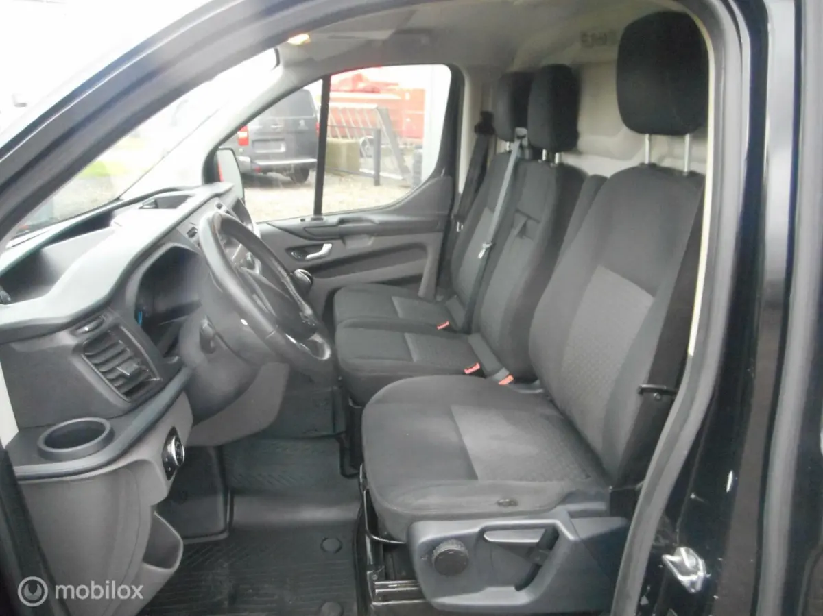 300 2.0 TDCI L1H1 Trend