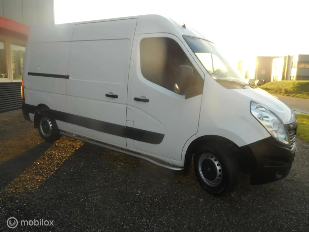 bestel T35 2.3 dCi L2H2/CLIMATECONTROL/CRUISECONTROL/NAVIGATIE