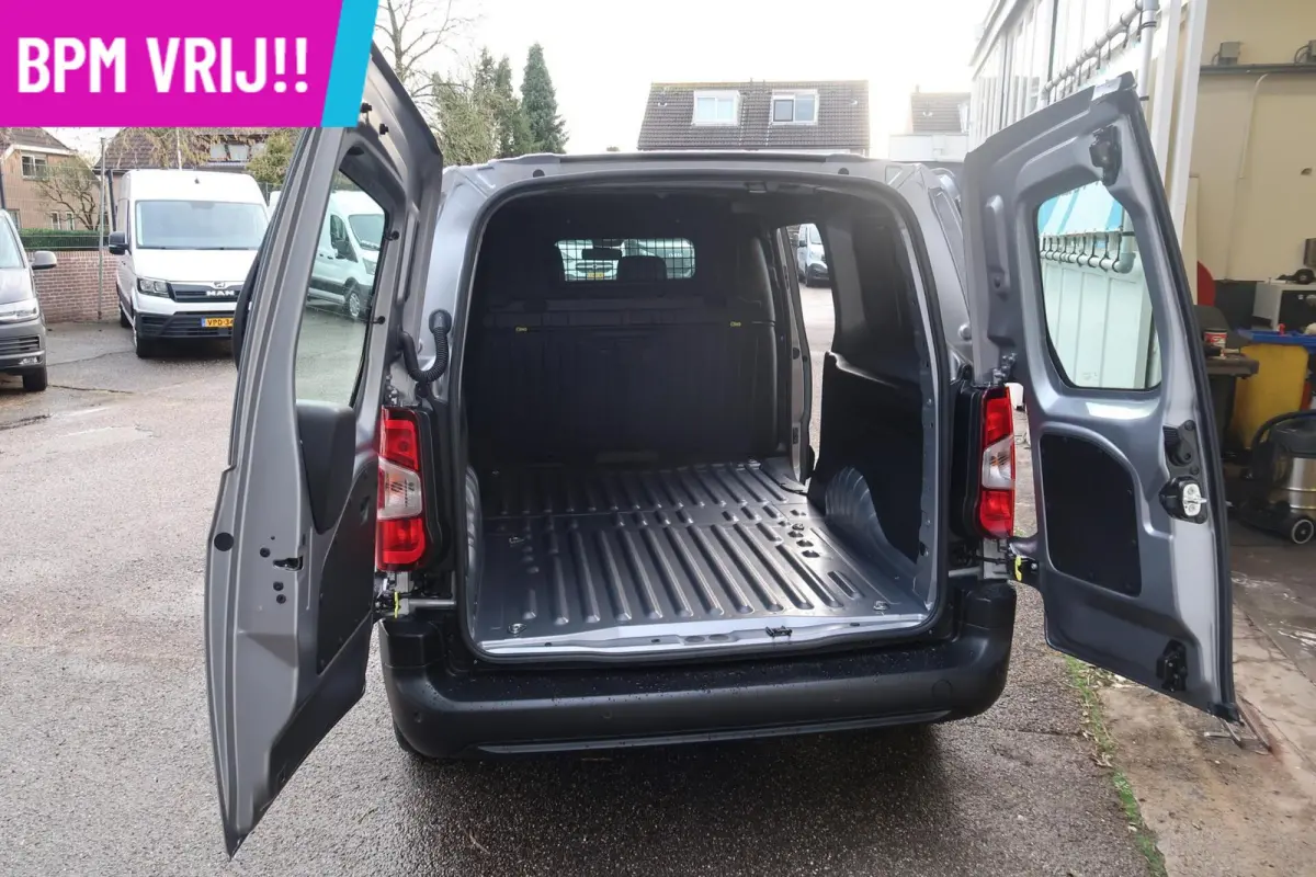 L2 |DIRECT LEVERBAAR + BPM VRIJ | 3-Zitter | Toyota GARANTIE|Carplay 1.5 D-4D Live Long