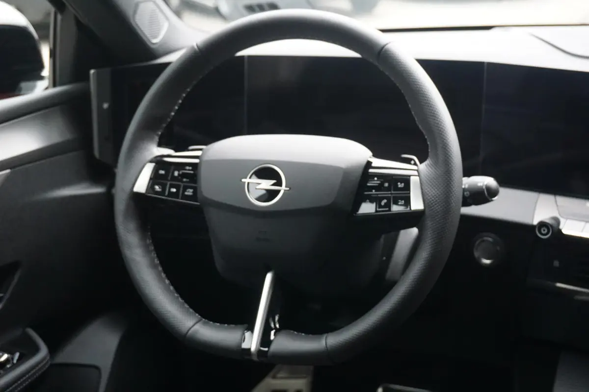 1.2 Turbo GS 360° Camera | Navi | Carplay