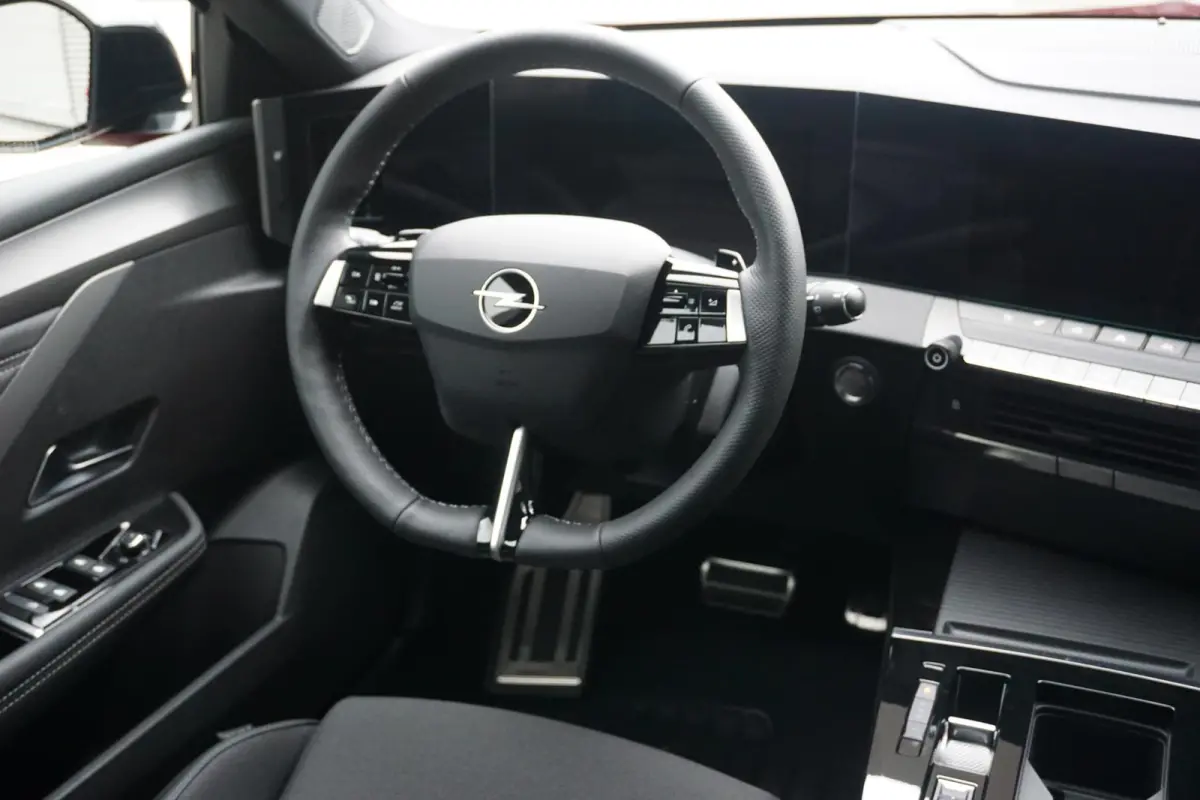 1.2 Turbo GS 360° Camera | Navi | Carplay