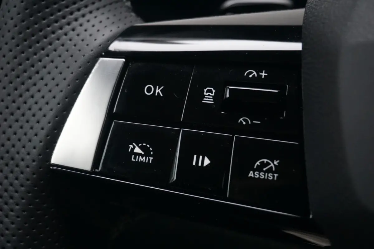 1.2 Turbo GS 360° Camera | Navi | Carplay