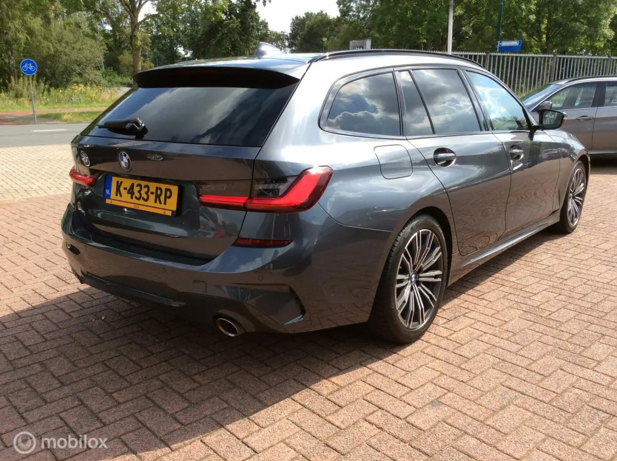 320i High Executive M-Pakket Panorama dak