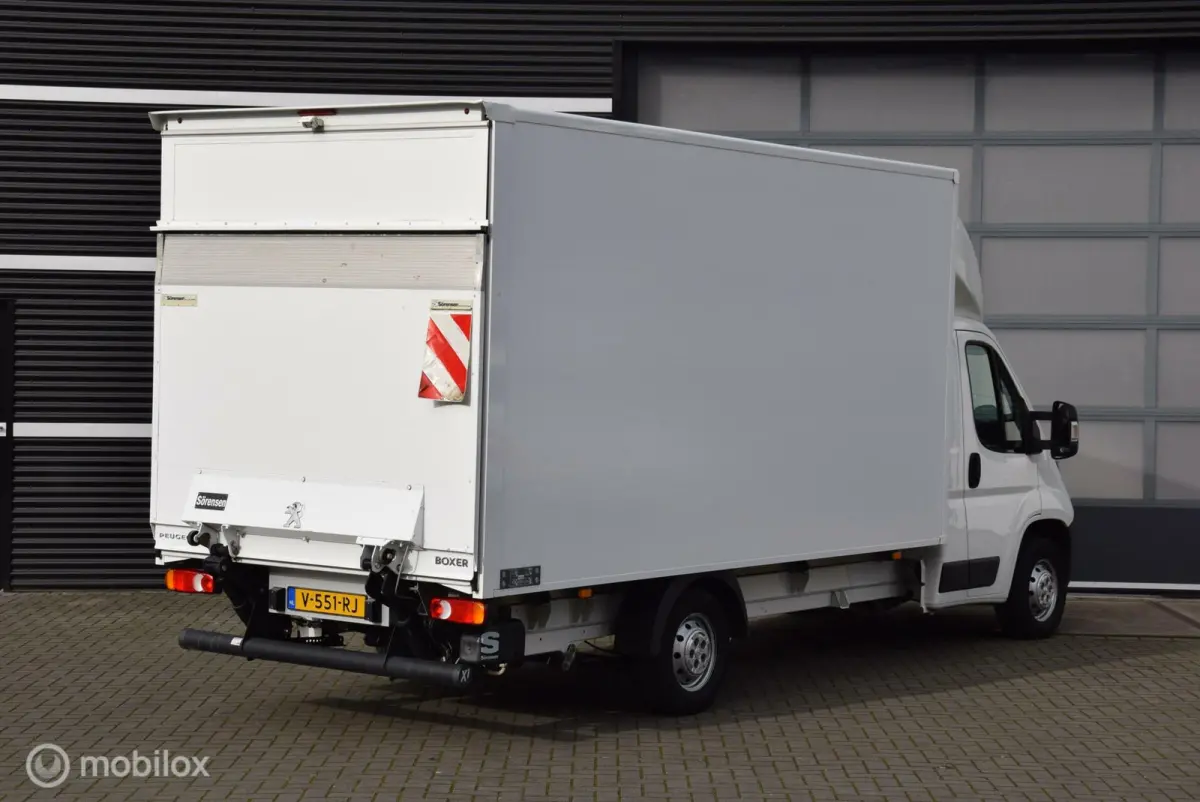 Bestel 335 2.0 BlueHDI Bakwagen + laadlift