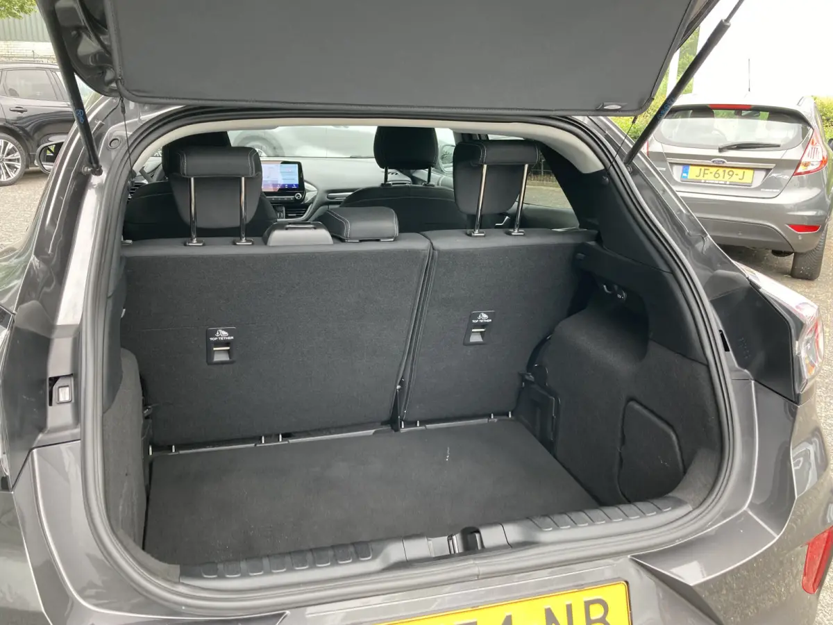 1.0 EcoBoost Titanium 125pk/92kW Automaat | Navigatie | Carplay/Auto | Cruise | Lane Keeping | Verkeersbordherkenning | Full LED | etc. etc. DEMO