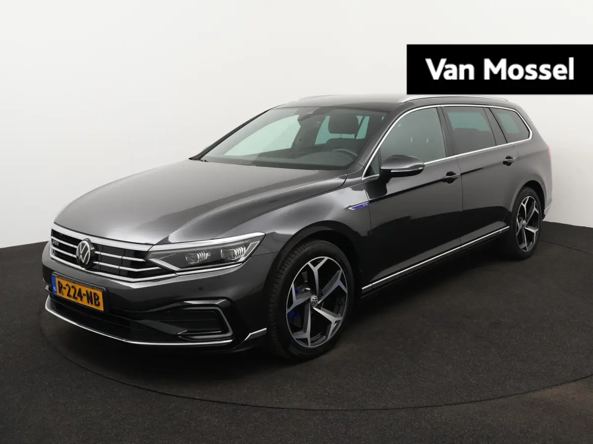 1.4 TSI PHEV GTE Business 218 PK DSG Apple Carplay | Adaptive Cruise Control | Digital Cockpit Pro | Plug-IN | Trekhaak | Ergo Active Stoel | Navigatie | Keyless | Achteruitrijcamera |