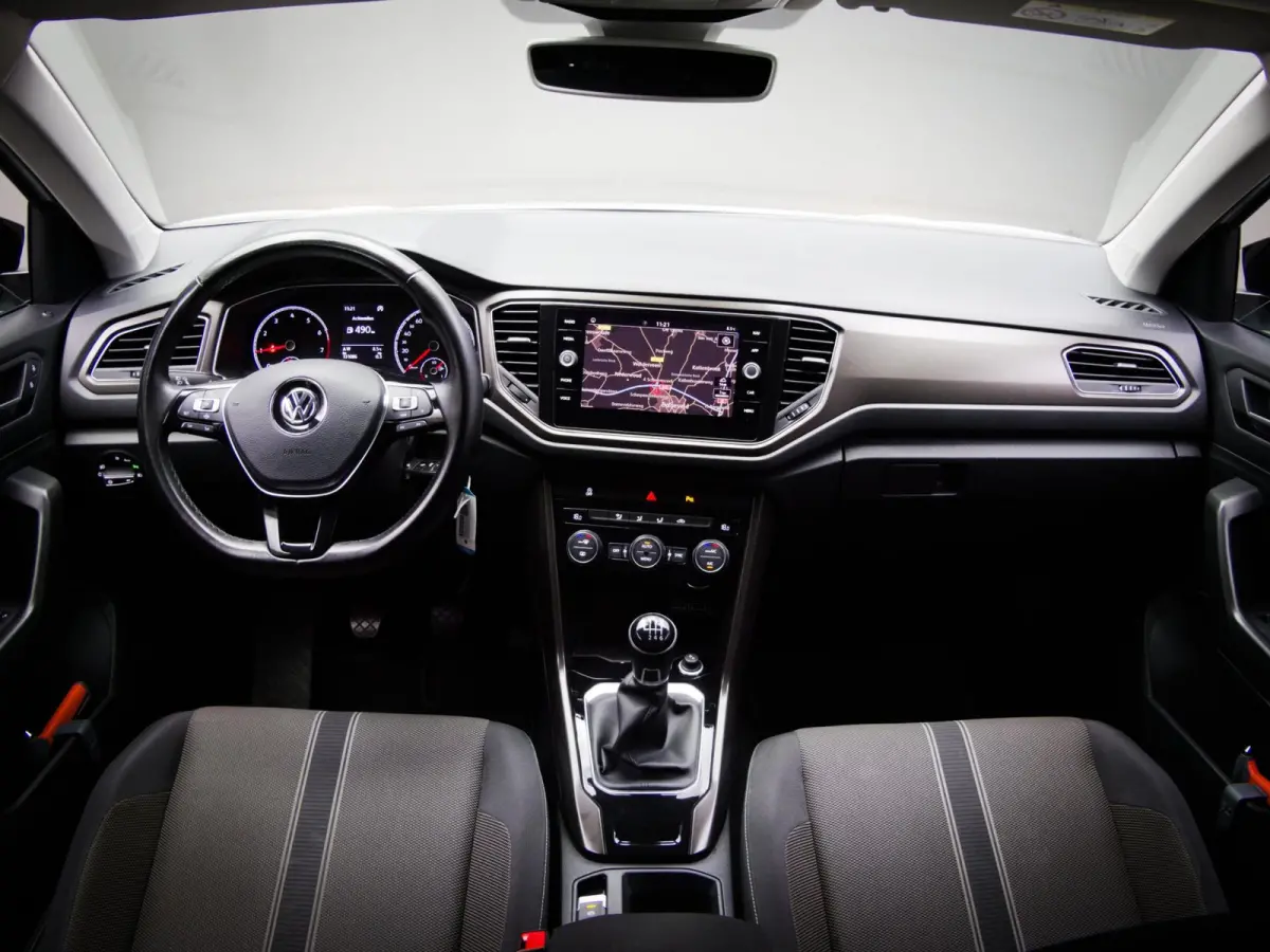 1.0 TSI Style (APPLE CARPLAY / ANDROID AUTO, ADAPTIVE CRUISE CONTROL, CLIMATE CONTROL, LICHTMETALEN VELGEN, NAP)