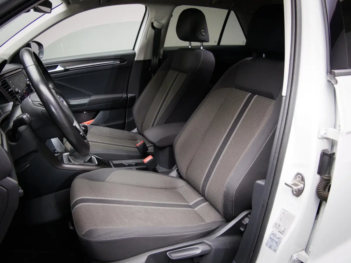 1.0 TSI Style (APPLE CARPLAY / ANDROID AUTO, ADAPTIVE CRUISE CONTROL, CLIMATE CONTROL, LICHTMETALEN VELGEN, NAP)